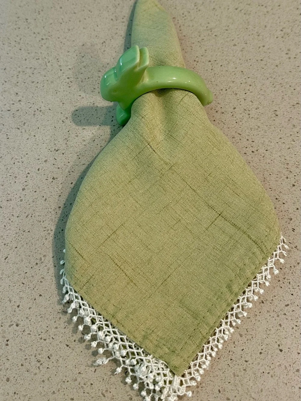 Green Lace-Trim Linen Accent Napkin set of 4